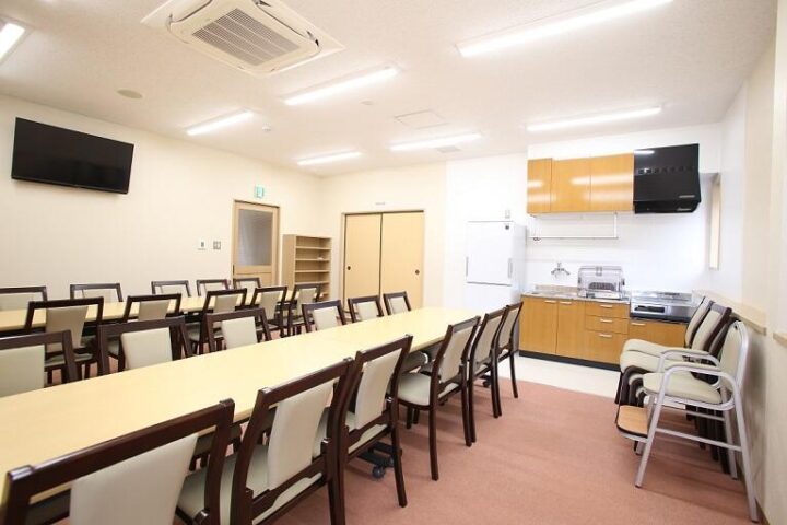 会食室（24席）