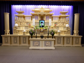 白木祭壇　１７尺袖付